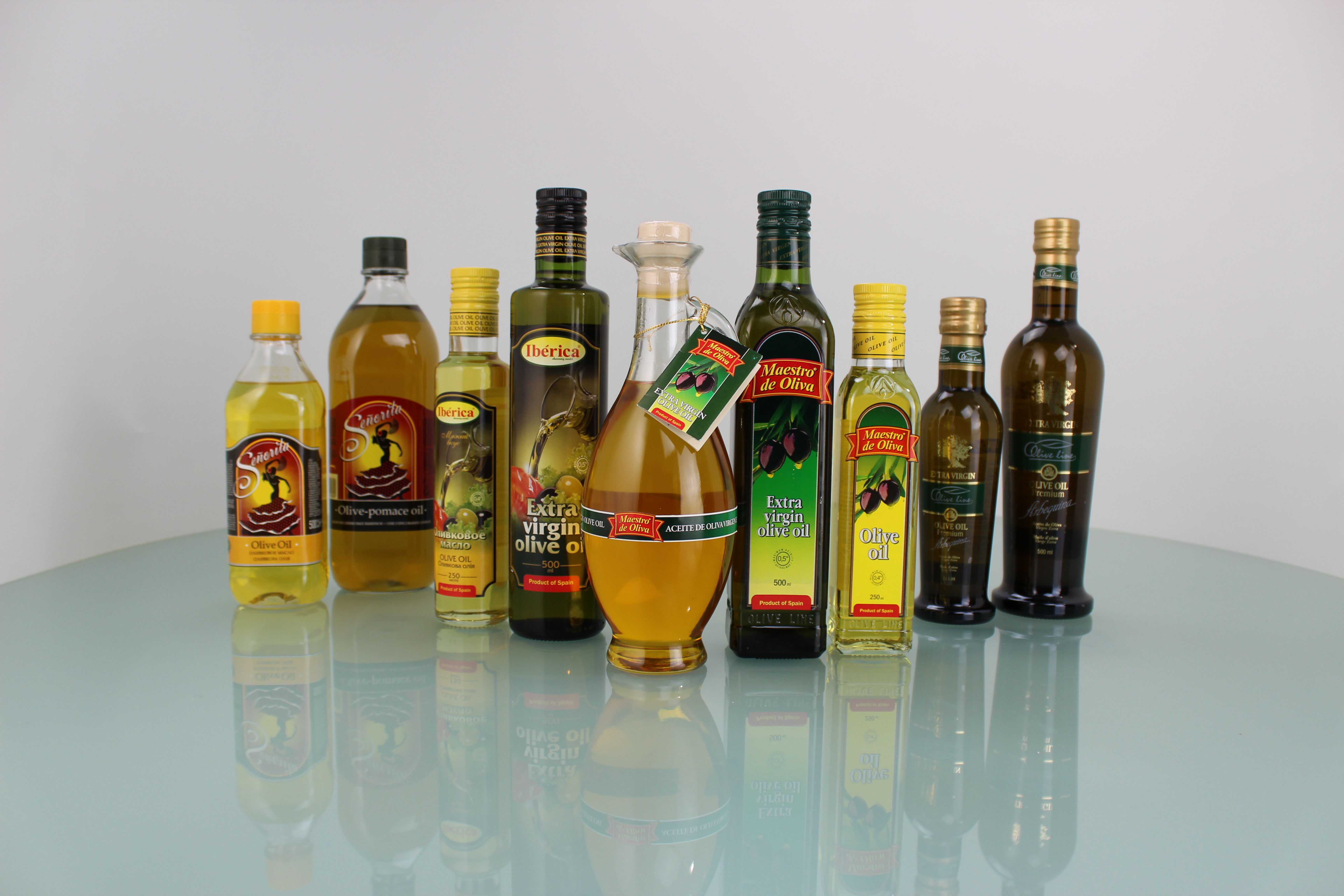 Как выбрать оливковое масло в магазине. Оливковое масло. Оливковое масло марки. Хорошее оливковое масло. Разное оливковое масло.
